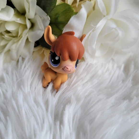 Littlest Pet Shop Authentic LPS #1-128 Llama Alpaca G6 Nita Alpaco Purple Eyes - Picture 5 of 10